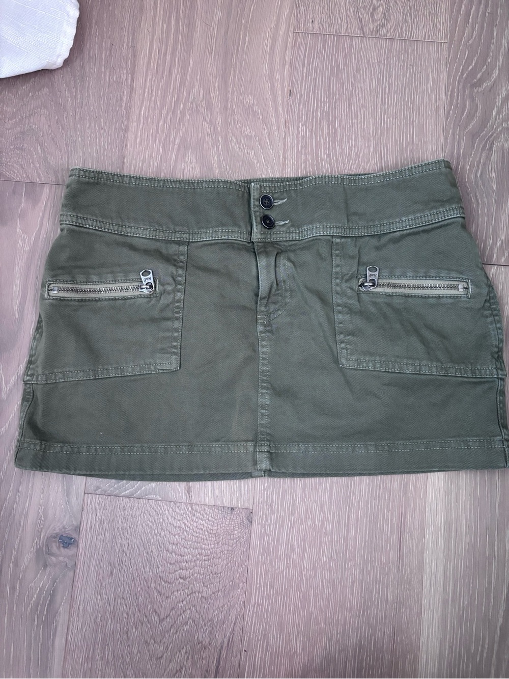 Abercrombie and Fitch Y2K Mini skirt 4